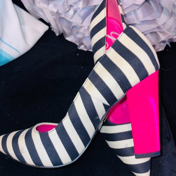 GUILTY SOLES - Picture 2 of 4